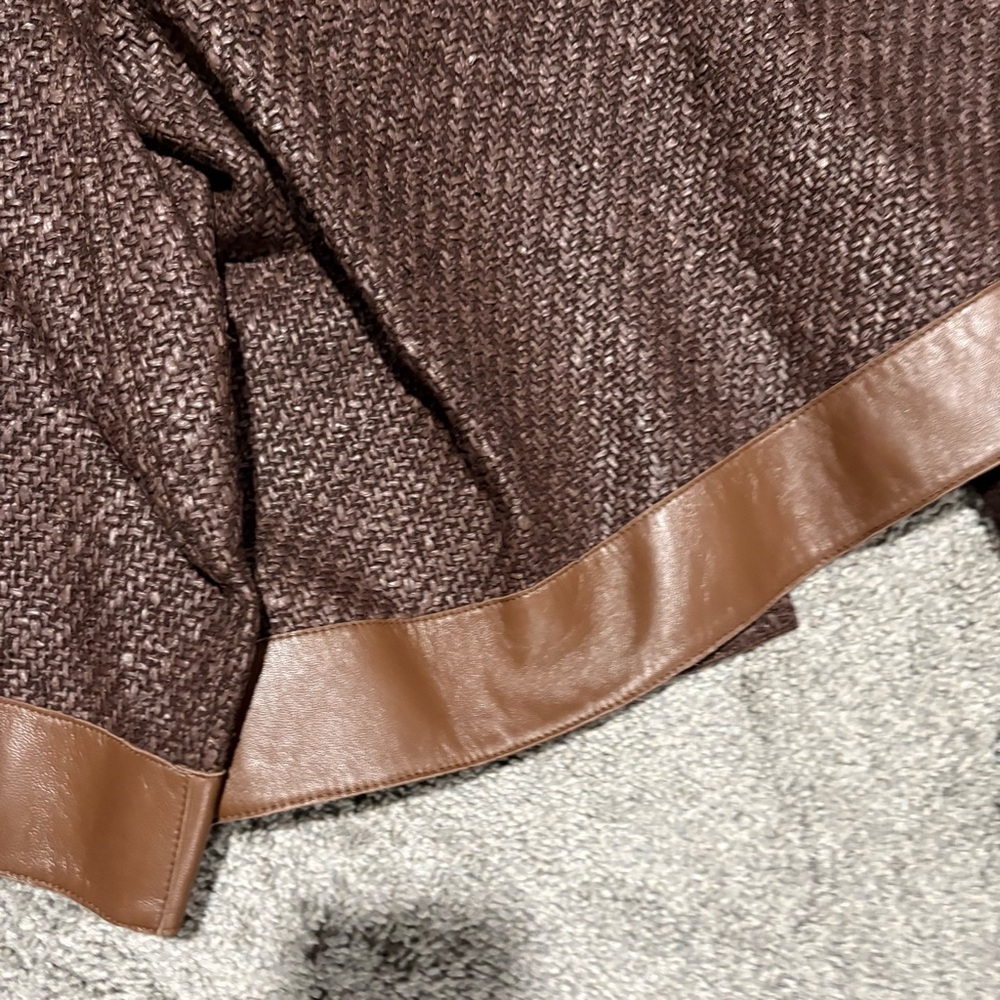 AKRIS NEW GATE Wool Blend Structured Tweed Jacket Lamb Leather Trim 14 $3,990.00 - Picture 16 of 16